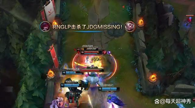 FLY轻取FPX,Kanavi关键团战开团秒人焦点之战八强赛,引爆全场热议 FLY轻取FPX,Kanavi关键团战开团秒人焦点之战八强赛,引爆全场热议