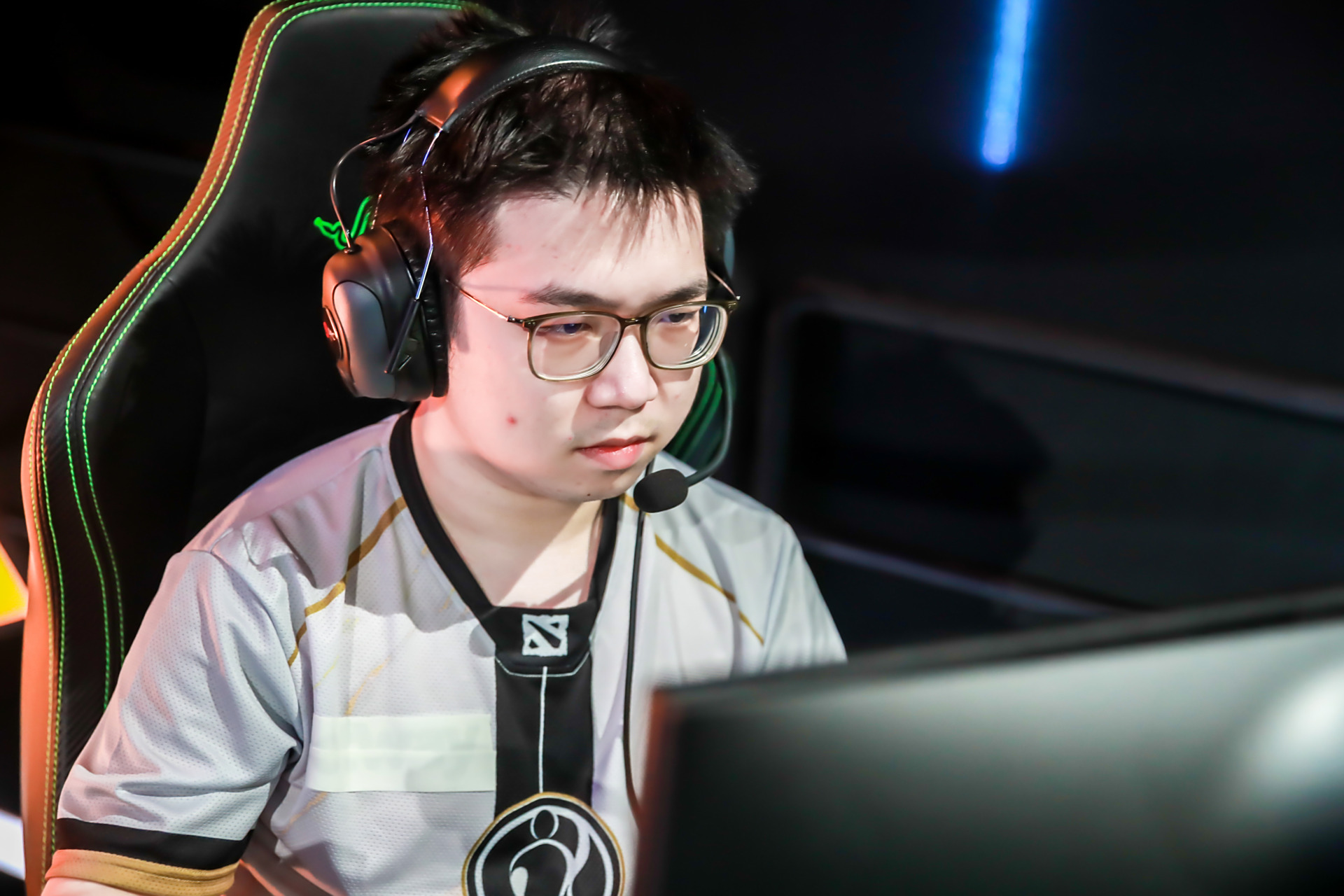 关于LGD险胜PSG,Xiaohu线上压制力十足顶尖较量小组赛,留下经典瞬间的信息 关于LGD险胜PSG,Xiaohu线上压制力十足顶尖较量小组赛,留下经典瞬间的信息