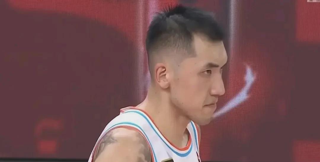 关于比分分析选手赛后落泪，背后故事感人的信息