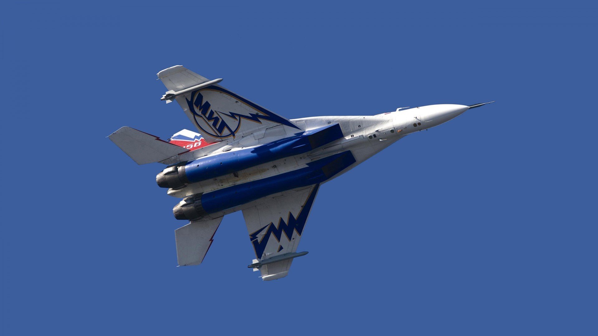 惊天逆转埃及法老赛道封神！F1决胜局上演国际米兰式绝杀